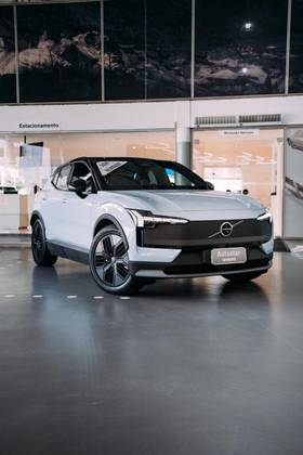 VOLVO EX30 69 KW ELÉTRICO CROSS COUNTRY